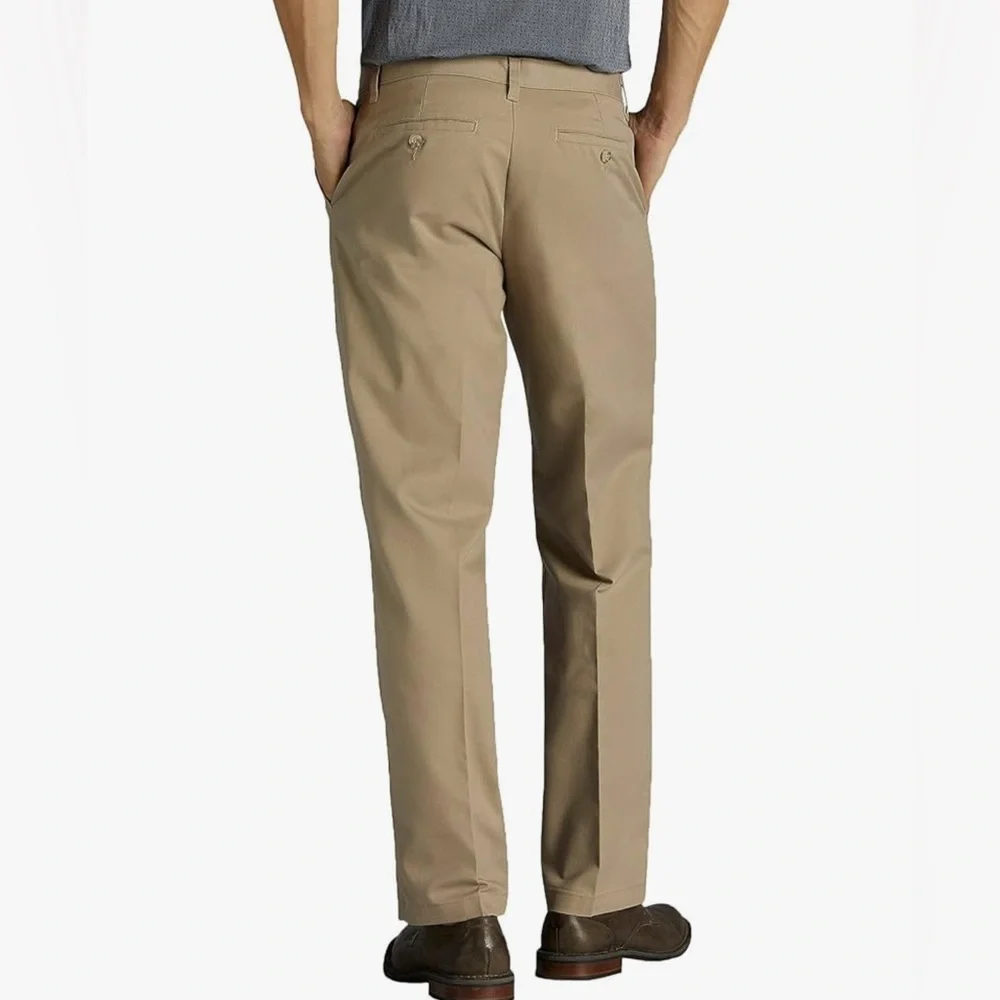 Lee Men's Total Freedom Stretch Straight Fit Flat Front Pant Pebble Size 30x30